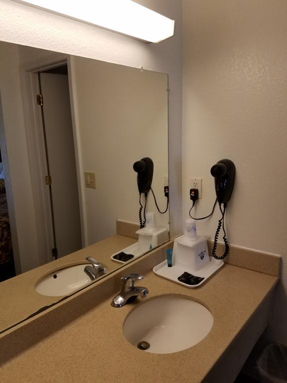 Indy Southwestern Inn-South 印第安納波利斯 外观 照片